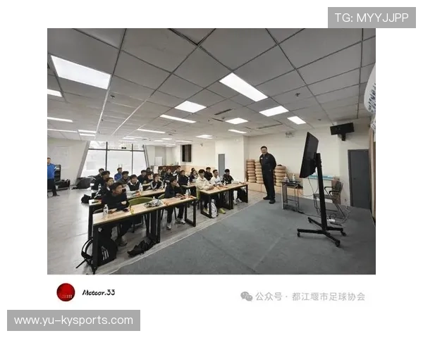 足球裁判在基层推广中开发移动学习App提供随时规则学习资源,足球裁判知识 足球裁判在基层推广中开发移动学习App提供随时规则学习资源,足球裁判知识